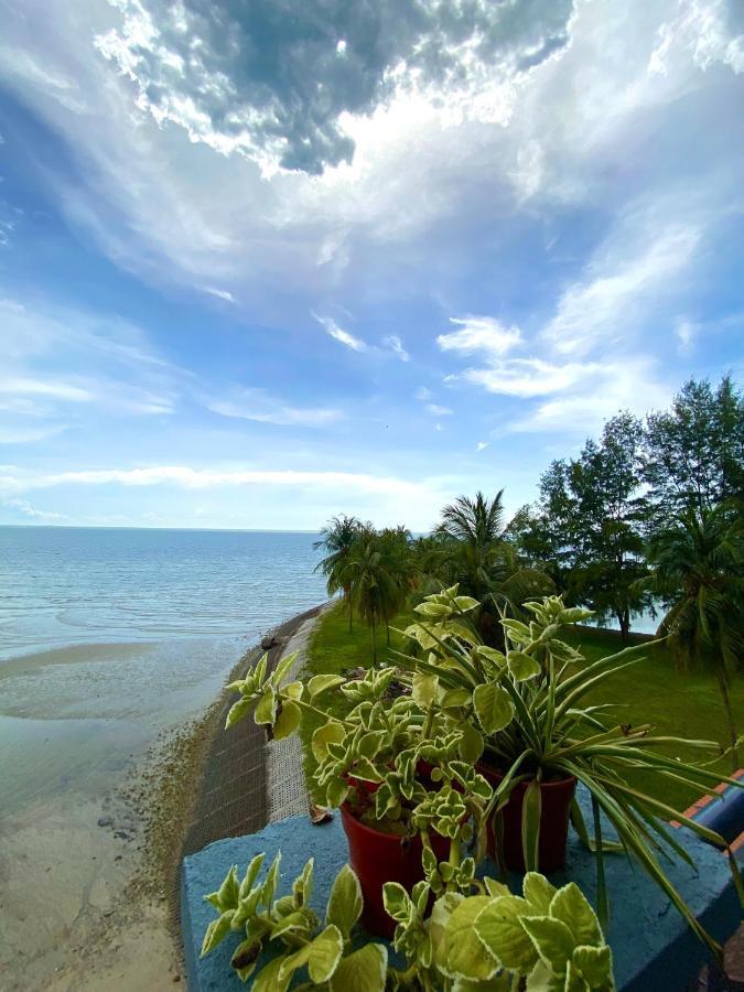 D' Sea View Apartment Петалинг Джая Екстериор снимка