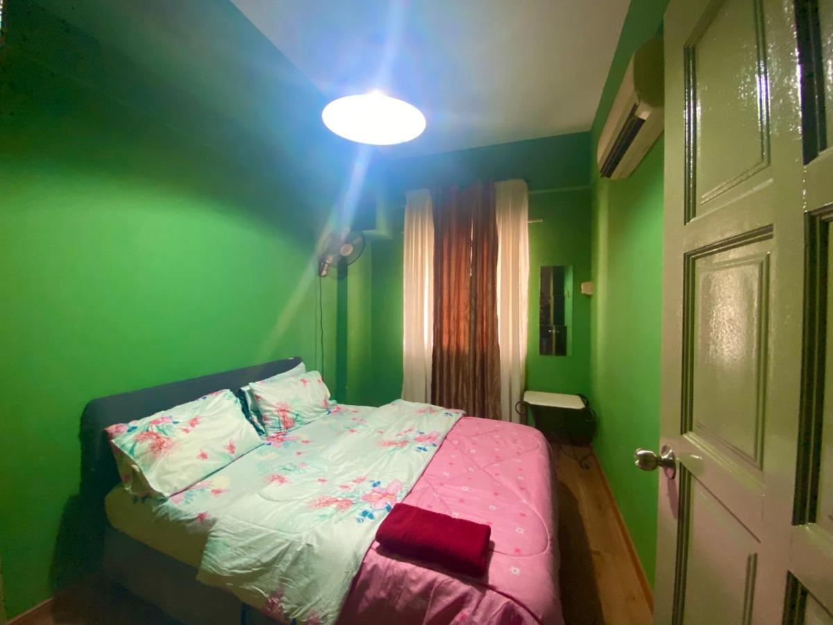 D' Sea View Apartment Петалинг Джая Екстериор снимка