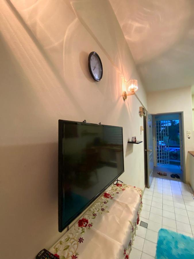 D' Sea View Apartment Петалинг Джая Екстериор снимка